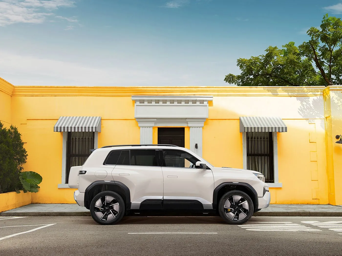 BYD Tənat Leopard Titanium 3 Saf Elektrikli Kompakt SUV, 501 km CLTC diapazonu, L2 ADAS & AWD / RWD performans 4 qapı və 5 oturacaq və tam sürətli kruiz kontrol