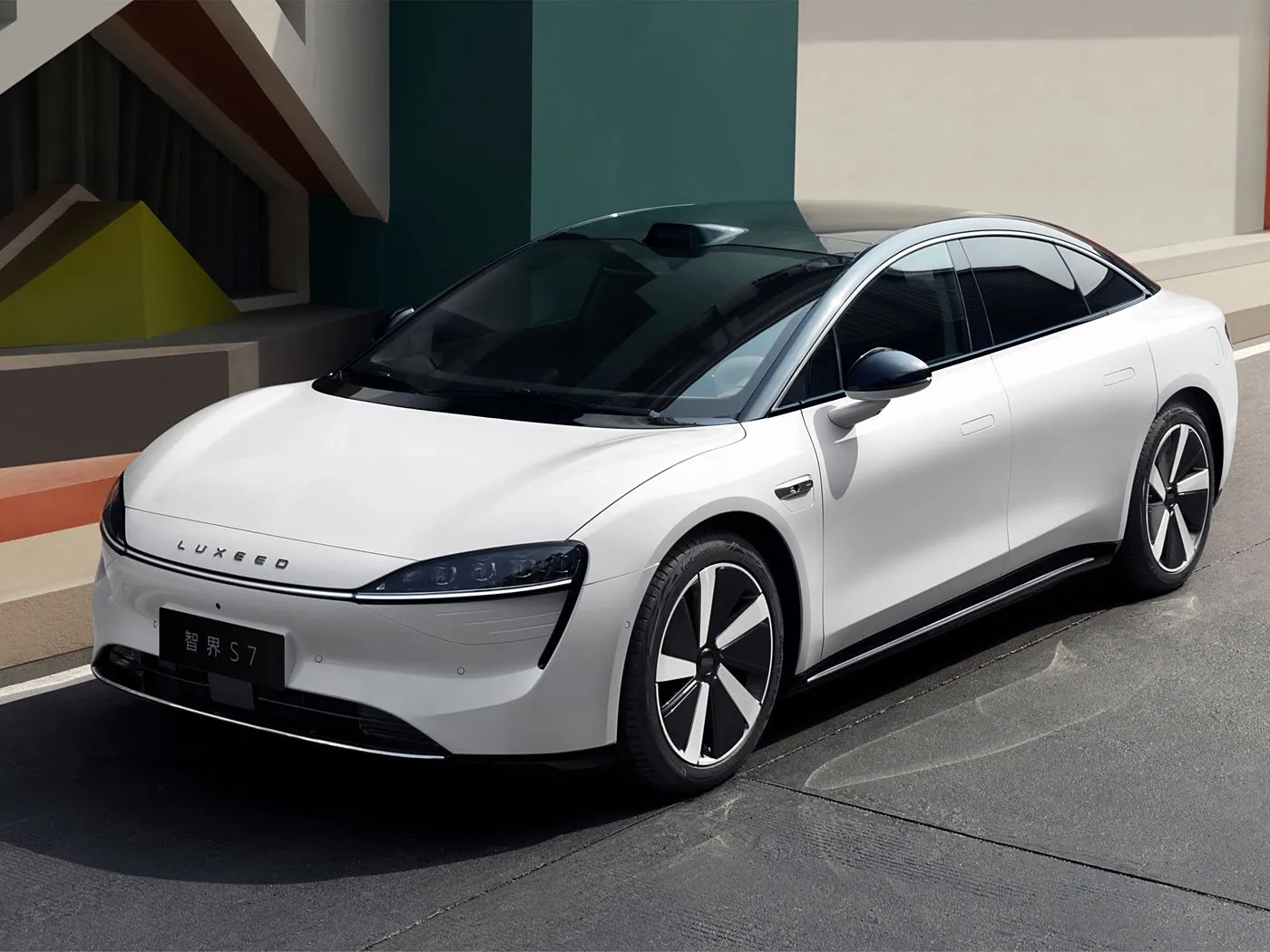 Chery Luxeed S7 Exeed Lüks Elektrikli Yeni Enerji Vasitəsi RWD / AWD 4 Qapı və 5 Oturacaq