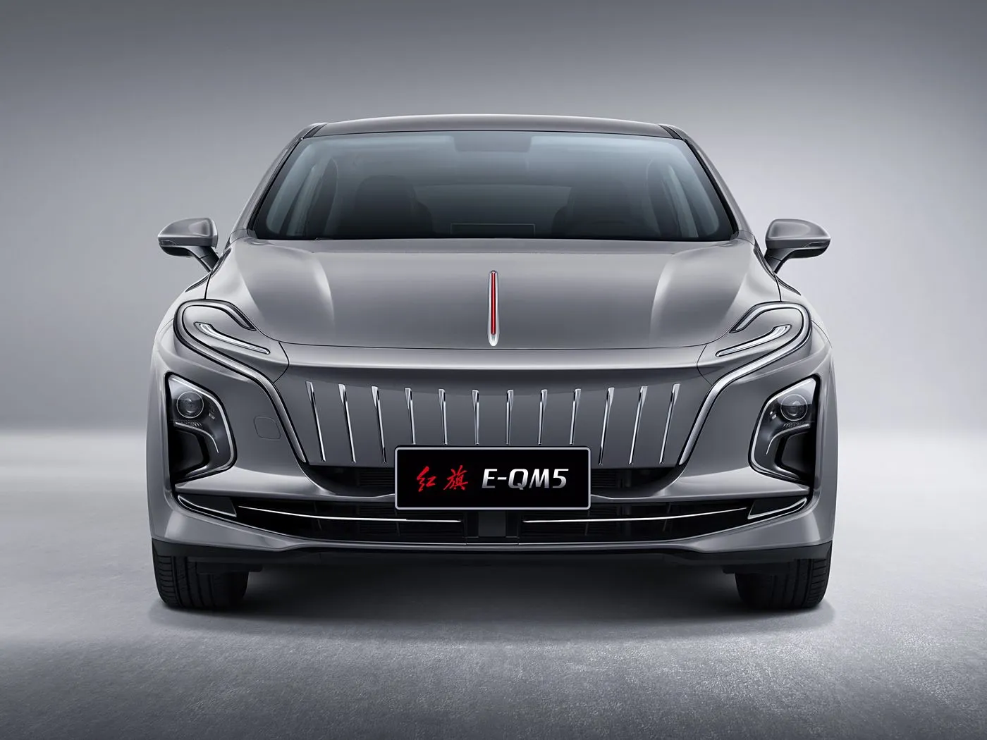 Hongqi e-qm5 Geniş ev sedan uzun təkərli təmiz elektrikli yeni enerji nəqliyyatı