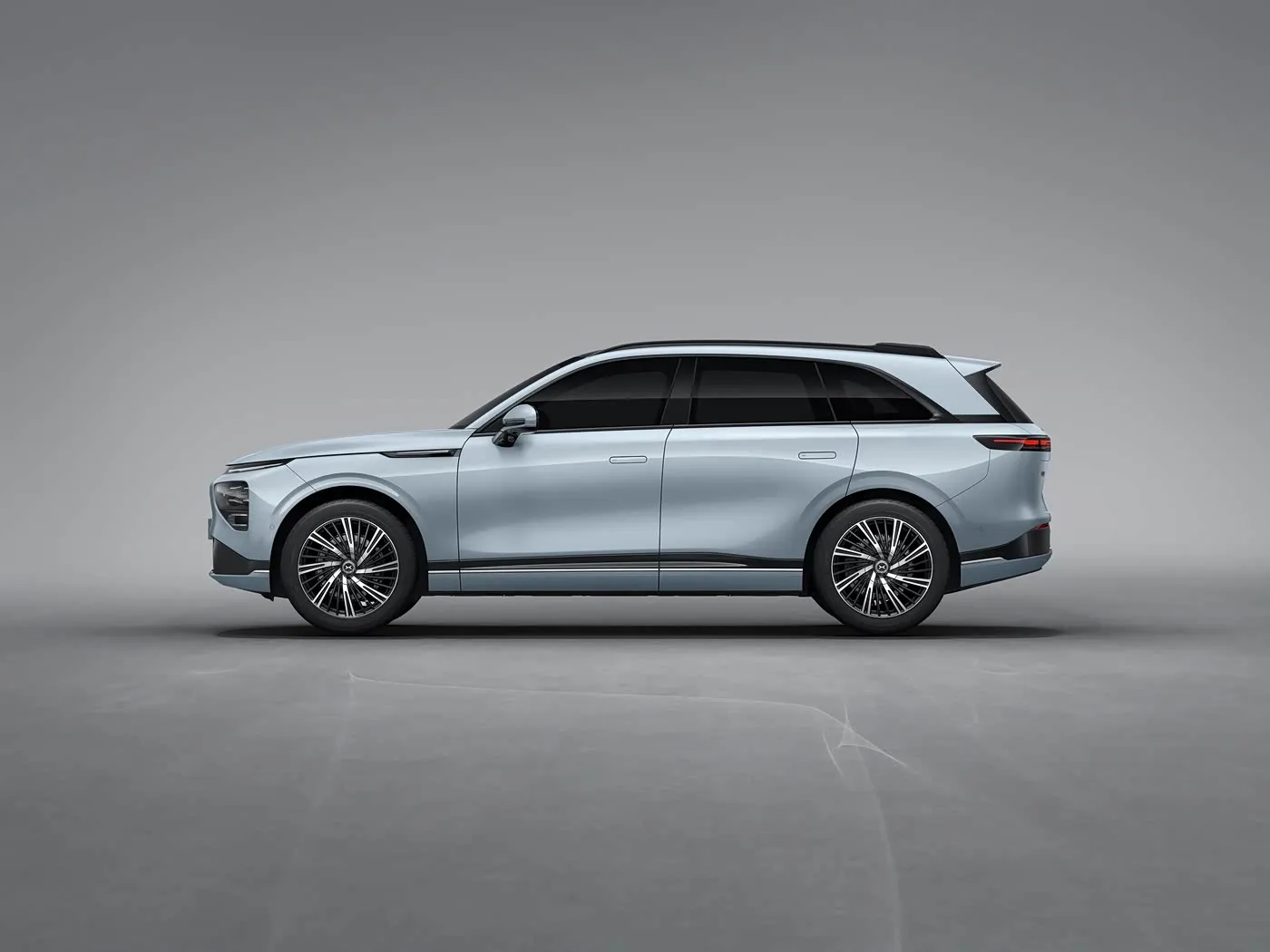 Xpeng G9 Luxury 4 qapılı 5 nəfərlik SUV elektrikli vasitə Yeni Enerji MPV Hatchback 4wd sürücü rejimi phev gücü və ev motoru qalıb
