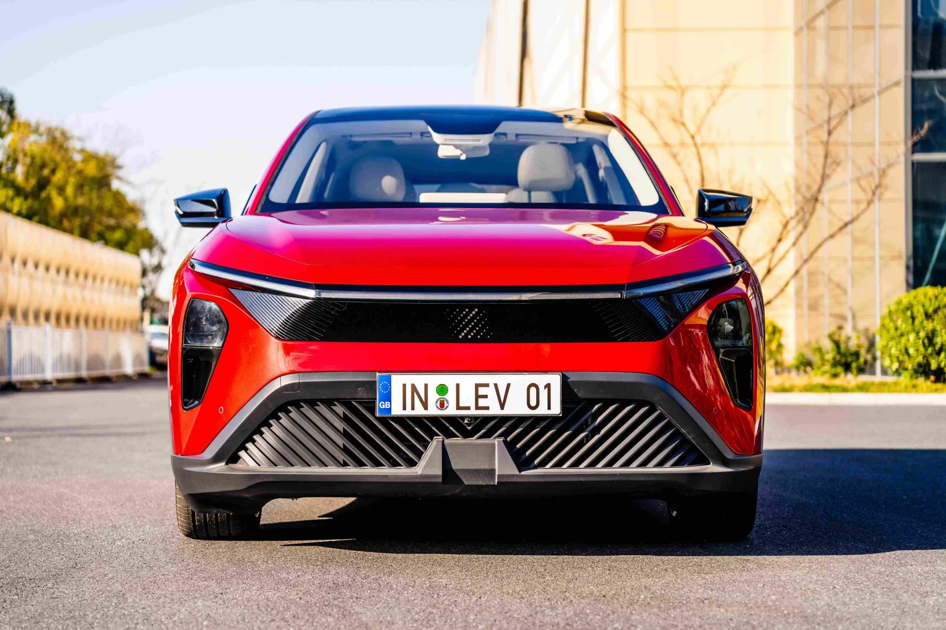Lev01 sağ əl sürücüsü SUV Yeni Enerji Vasitəsi EV Uzun məsafəli Təkər bazası 5 oturacaqlar