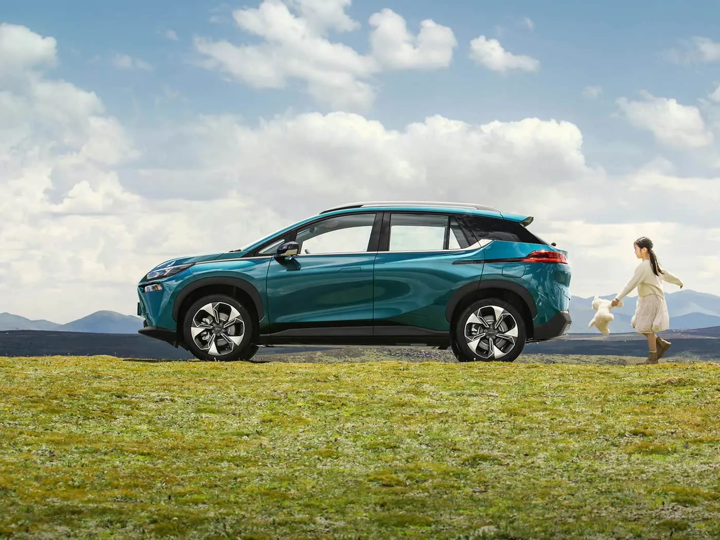 AION V Tyrannosaurus Lüks Elektrikli SUV Qabaqcıl Xüsusiyyətləri ilə Ultimate Sol Sürmə Təcrübəsi Yeni Enerji Vasitəsi