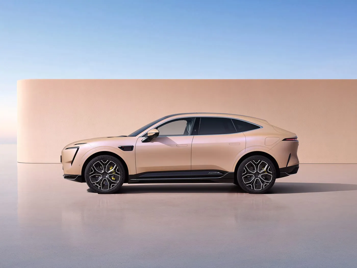 AVATR 11 yüksək texnologiyalı elektrikli SUV Coupe 4WD EV Motorlu ilə təchiz olunmuş yeni enerji nəqliyyatı