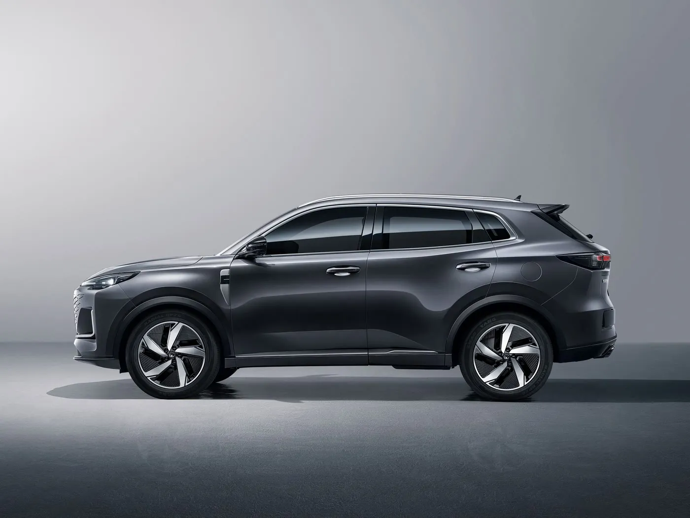 Changan CS55 Plus Compact SUV 190 km / h Top sürət, 360 ° Kamera, ikili zona AC & JBL Audio Premium Trims