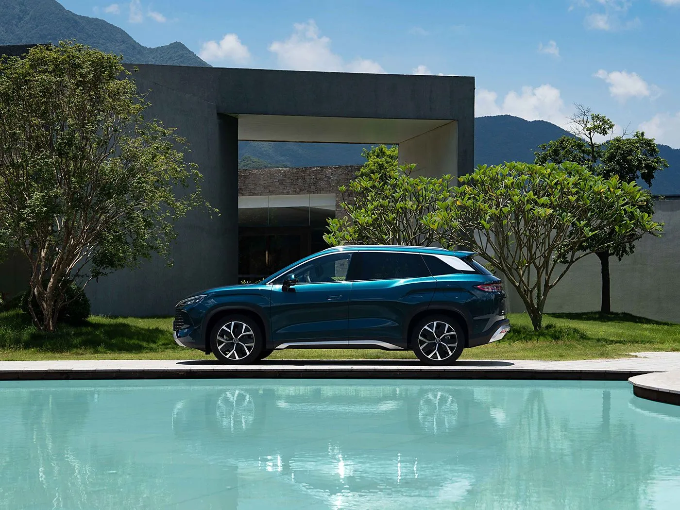 BYD Song L DM-I kompakt phev SUV Uzun məsafəli, yüksək sürətli yeni enerji nəqliyyat vasitəsi Dipilot 2.0 Qızdırılan oturacaqlar 360 ° Panoramik kamera