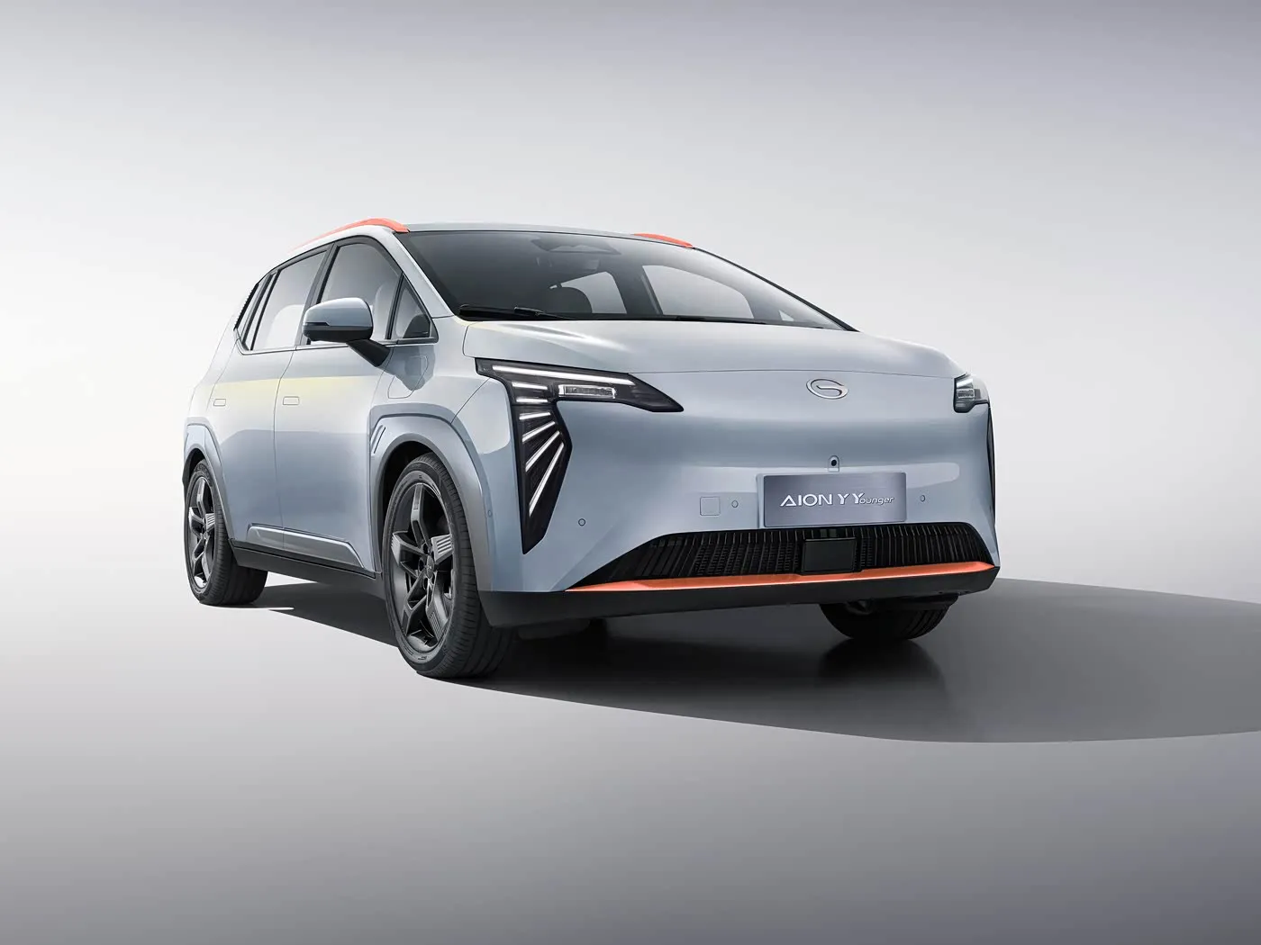 GAC Aion Y Plus Elektrikli Avtomobil Ağıllı Sürmə Versiya 5 Qapılı 5 Oturacaqlı EV SUV 150Kw Yeni Enerji Maşını Satılır