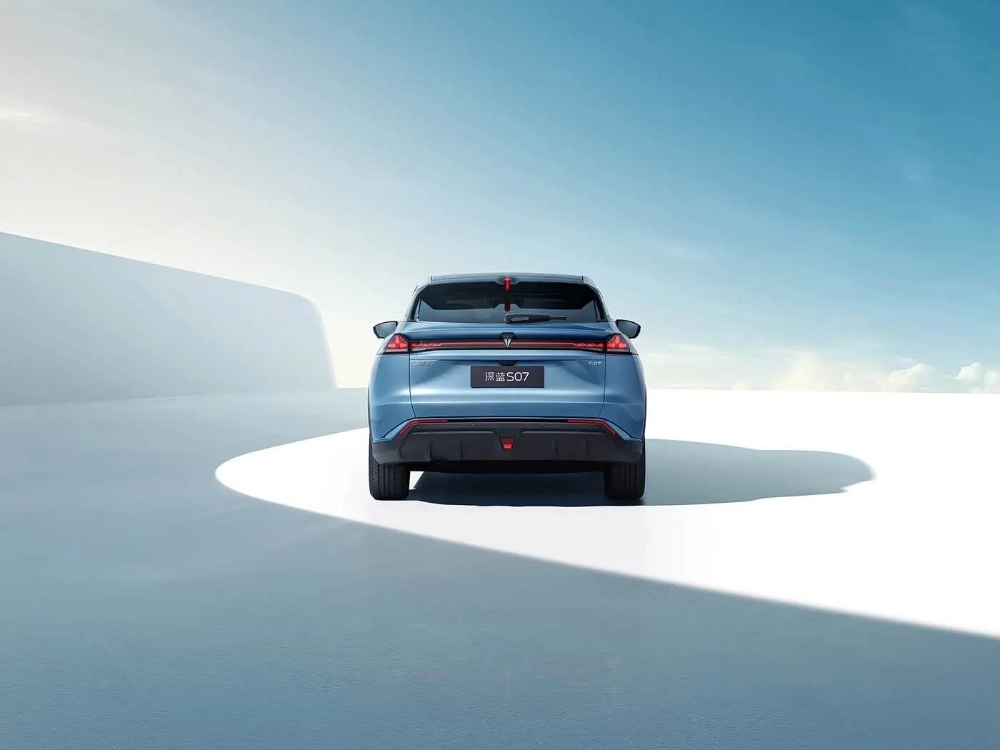 Deepal S07 Yeni Enerji Vasitəsi Premium SUV Genişləndirilmiş / EV Uzun Çarx Təkər bazası 5 oturacaq düymləri
