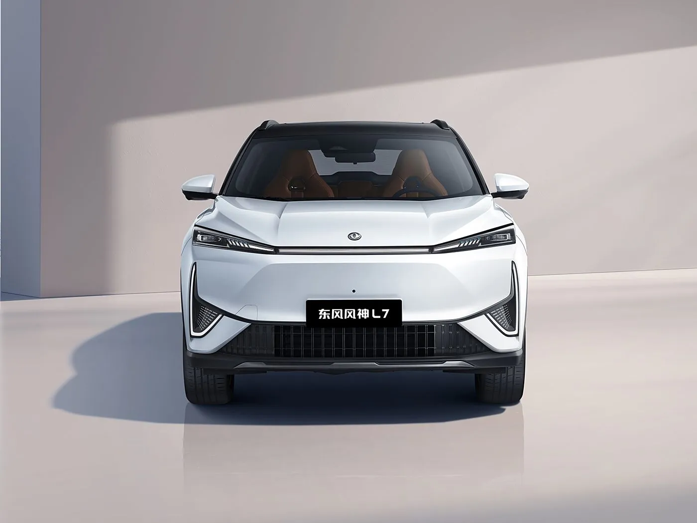 DONGFENG AEOLUS L7: EV / PHEV SUV 5 yerlik mükafat Touches Dəri oturacaqlar uzun məsafəli yeni enerji nəqliyyatı
