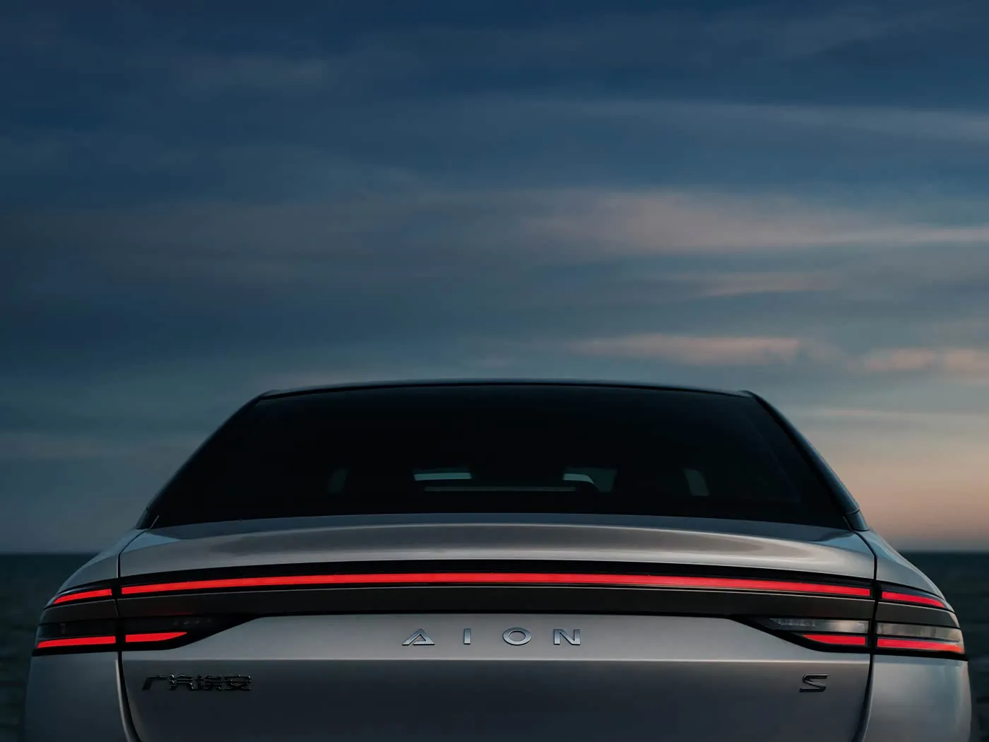 AION RT Elektrik SUV Sol əl sürücüsü yüksək sürətli EV Auto dişli qutusu Hybrid mini səviyyəli sedan böyüklər üçün yeni enerji vasitəsi