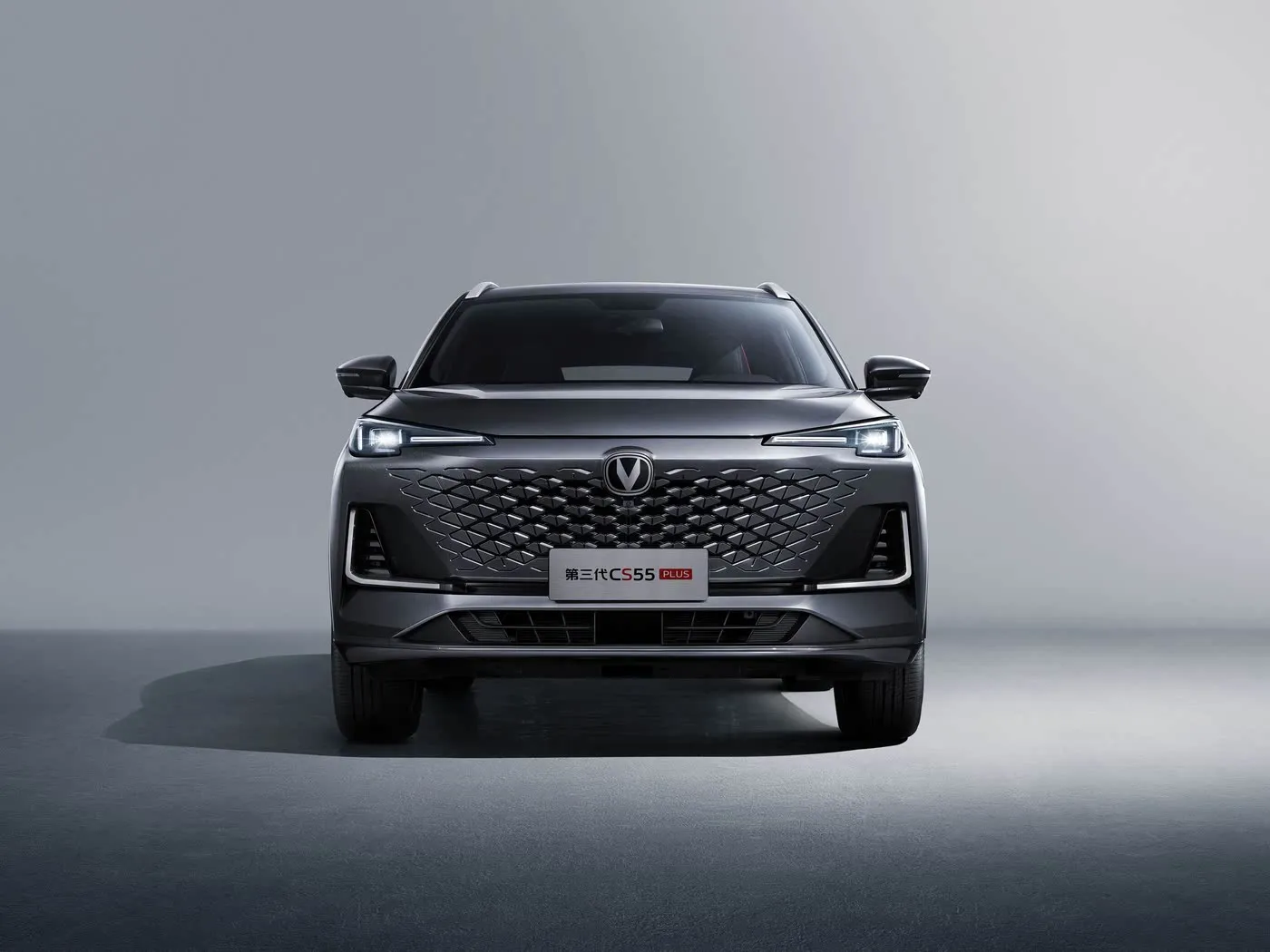 Changan CS55 Plus Compact SUV 190 km / h Top sürət, 360 ° Kamera, ikili zona AC & JBL Audio Premium Trims