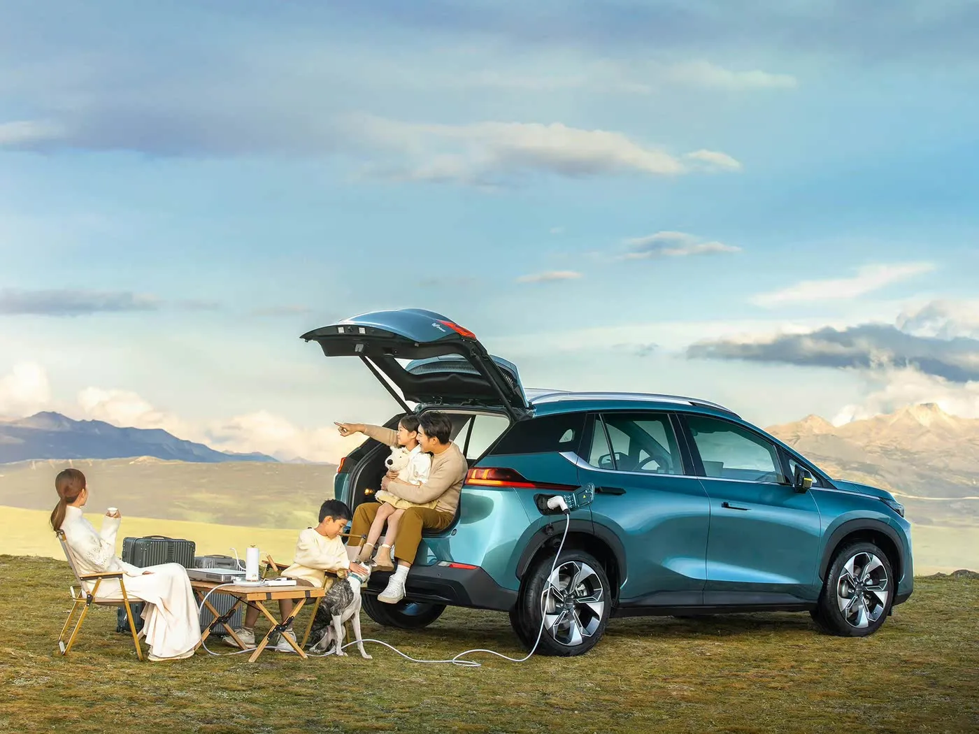 AION V Tyrannosaurus Lüks Elektrikli SUV Qabaqcıl Xüsusiyyətləri ilə Ultimate Sol Sürmə Təcrübəsi Yeni Enerji Vasitəsi