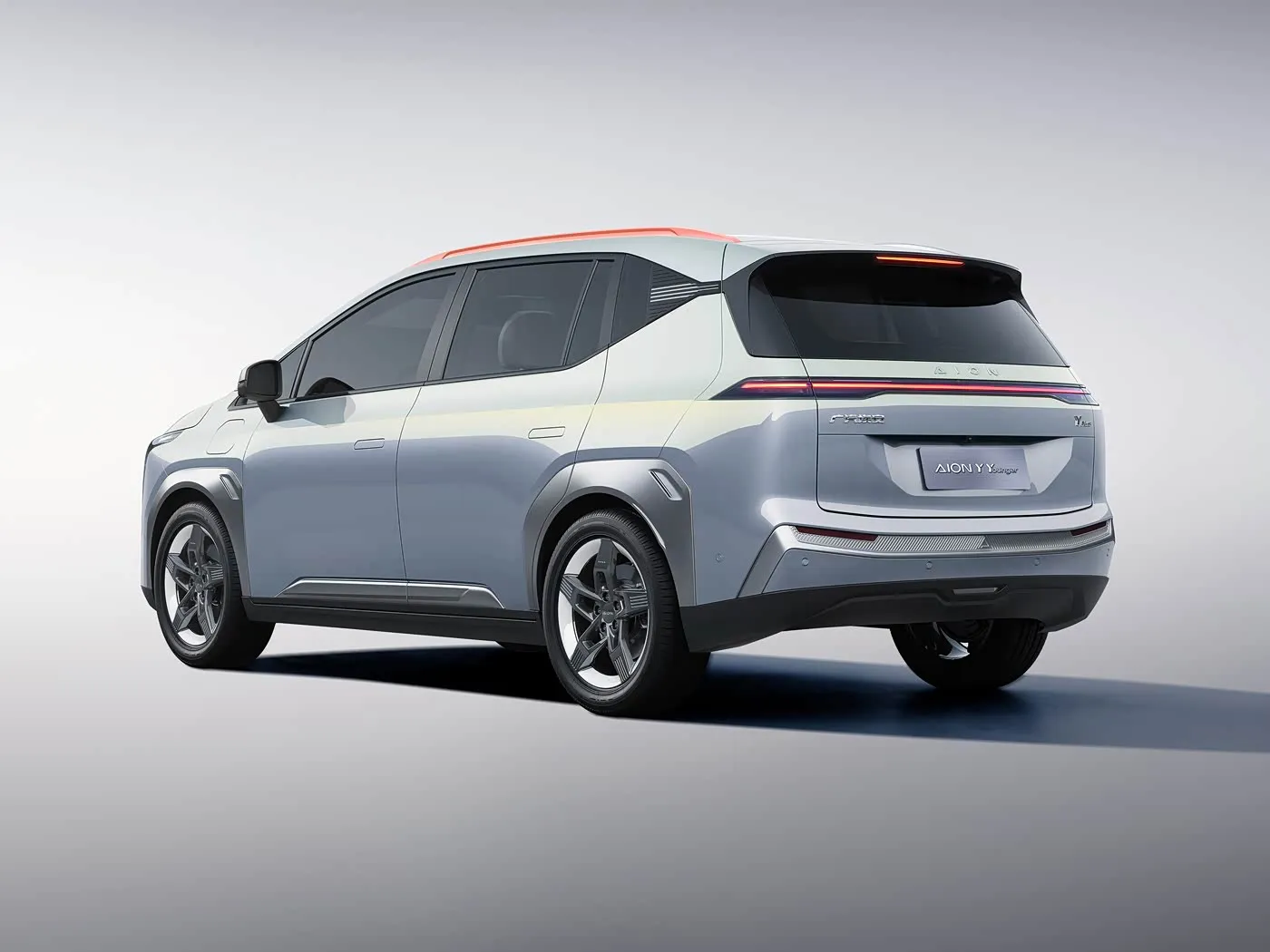 GAC Aion Y Plus Elektrikli Avtomobil Ağıllı Sürmə Versiya 5 Qapılı 5 Oturacaqlı EV SUV 150Kw Yeni Enerji Maşını Satılır