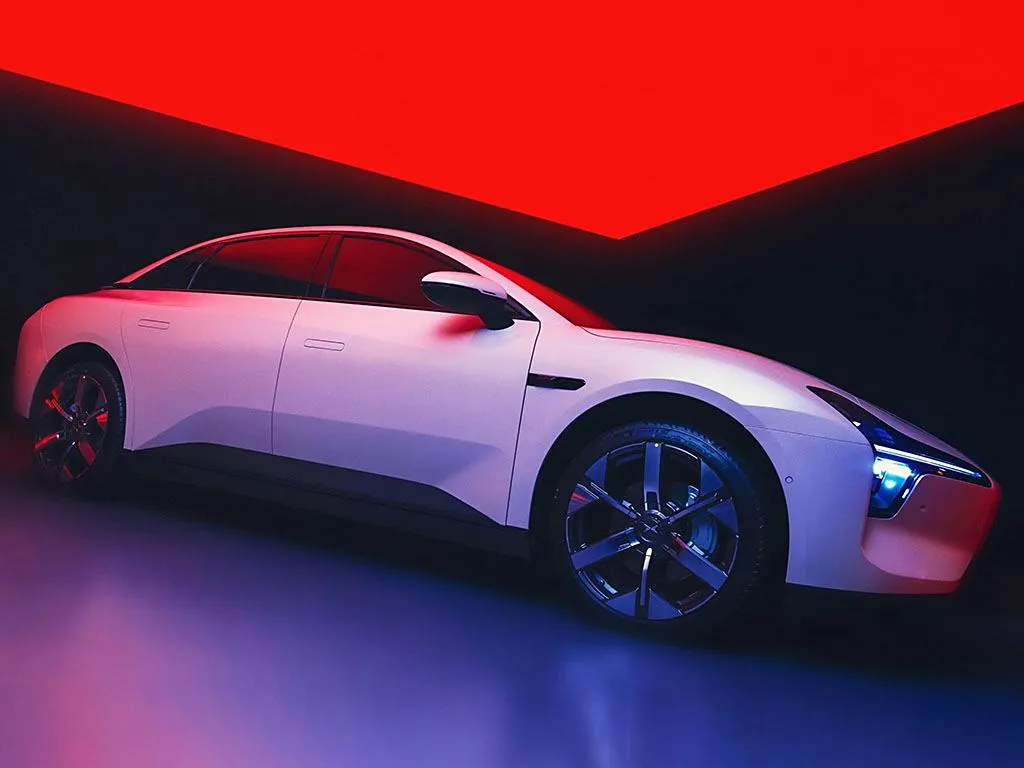 Xiaopeng 2025 Mona M03 Elektrik Sedan 515km Yeni Enerji Vasitəsi SUV & Hatchback Evium Batareya