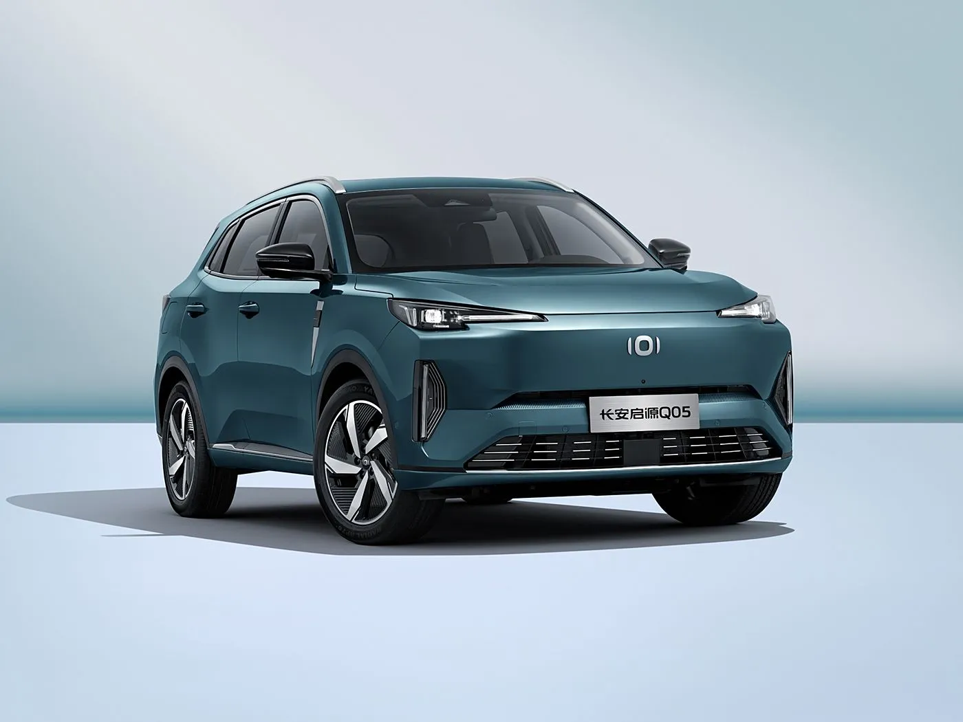 Changan Nevo Q05 Hibrid Elektrik SUV Uzun aralıda Avtomatik QutuğuBox 5-Qapı 5-Qapı