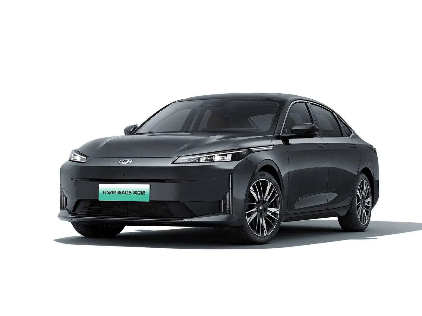 Changan Qiyuan A05 Compact EV Car New Energy Vehicle with Fast Charging Hybrid EV Motor Left Steering