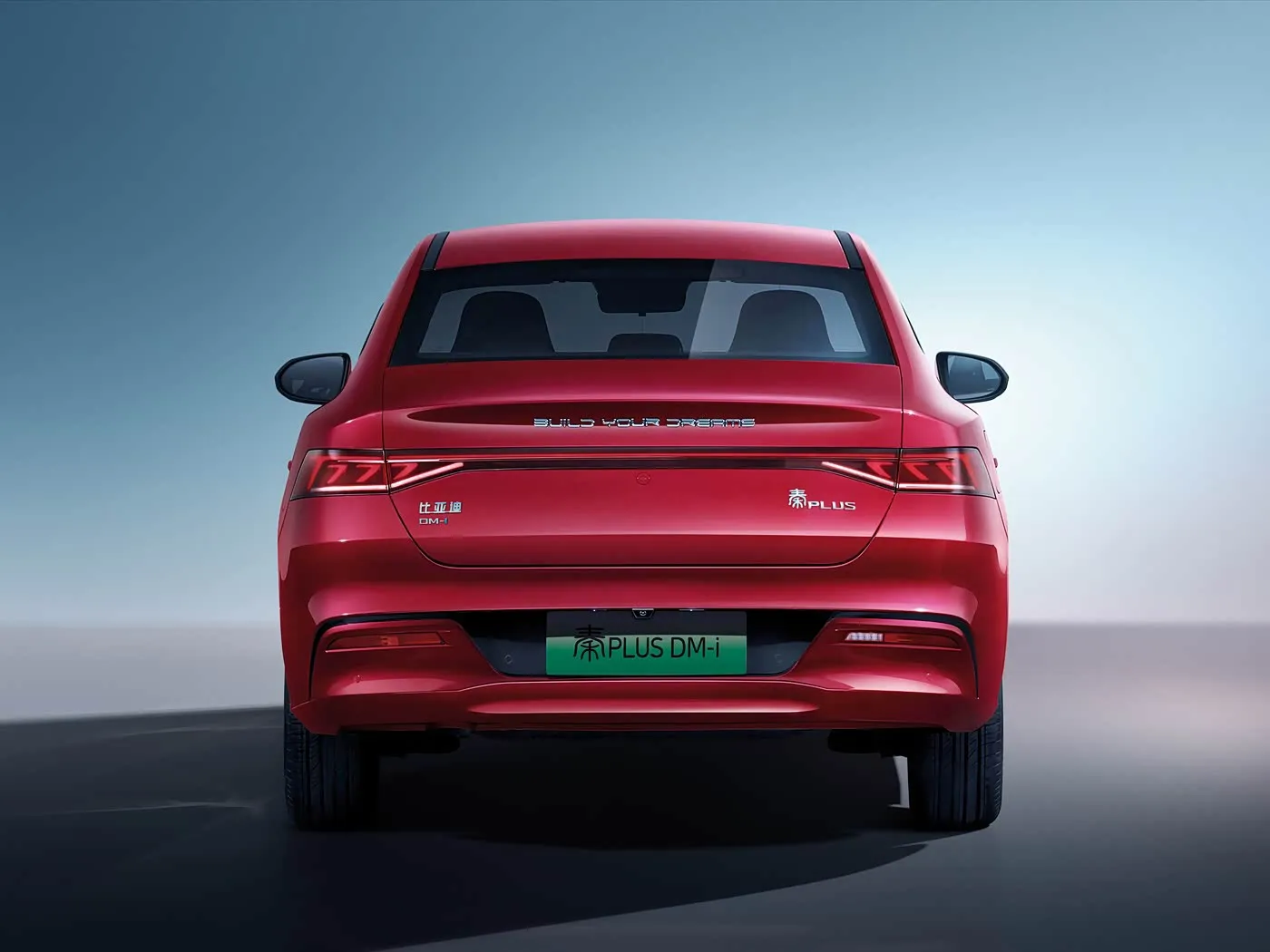 BYD Qing Plus Elektrikli SUV Hibrid Avtomobil Yeni Enerjili Avtomobil Təkmilləşdirilmiş EV Motor Sol Sükan Sedan Axtarış Motoru üçün Optimize Edilmiş