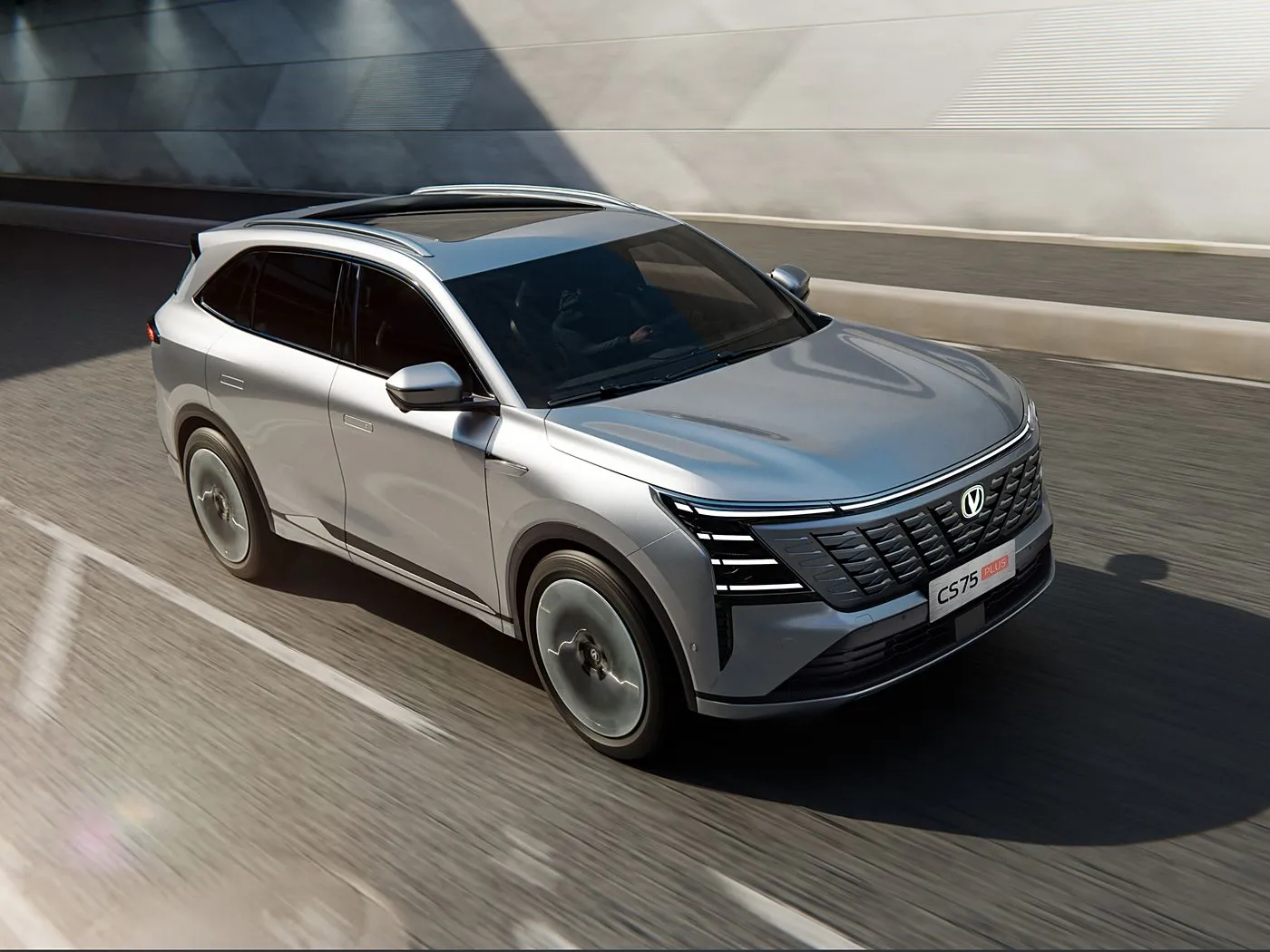 Changan CS75 Plus 1.5t / 2.0t Compact SUV, L2.5 köməkçisi, 15.6 "TouchScreen & Long WheelBase