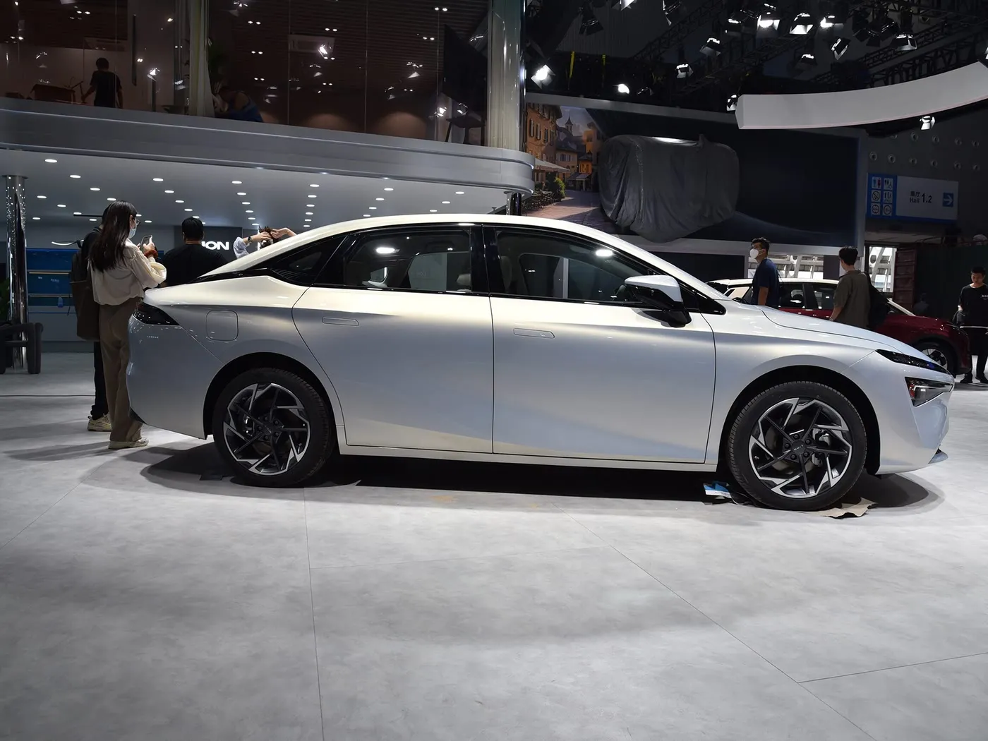 Aion S Max Lüks Elektrik SUV hibrid evi yüksək sürətli inkişaf etmiş xüsusiyyətləri Eko dostu yeni enerji vasitəsidir