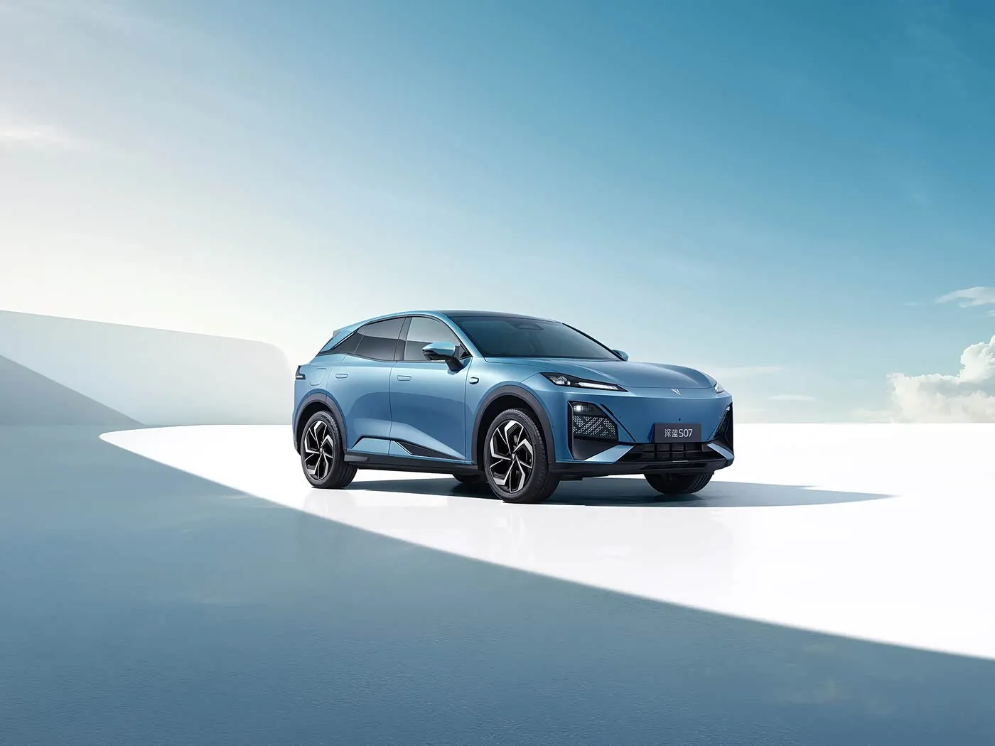 Deepal S07 Yeni Enerji Vasitəsi Premium SUV Genişləndirilmiş / EV Uzun Çarx Təkər bazası 5 oturacaq düymləri