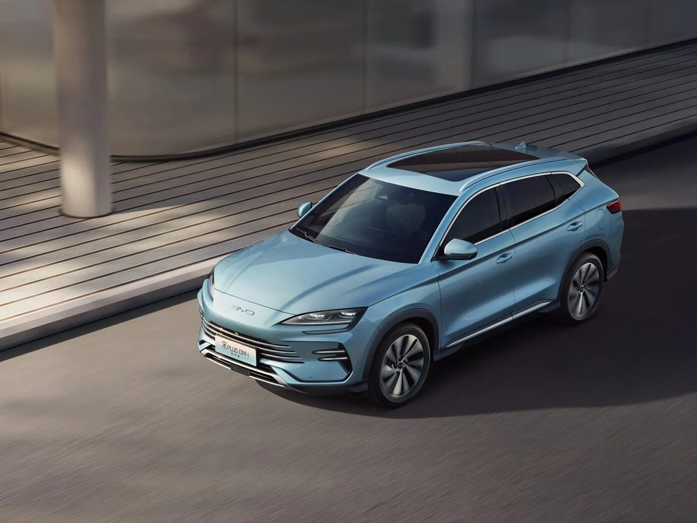 Byd song plus suv avtomatik awd arxa kamera dəri oturacaqları hibrid yanacaq sükan