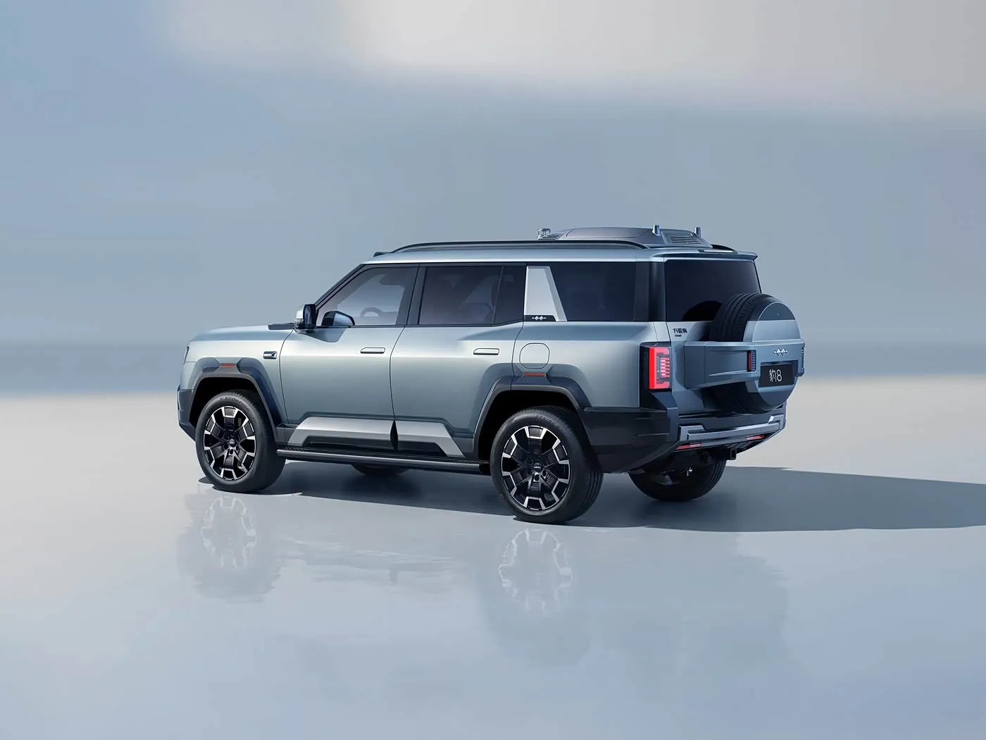 BYD Leopard 8 Lüks PHEV SUV 505HP Advanced Off-Road SUV 2.0T, Bulud Şassi Texnologiyası ilə Plug-in Hibrid Elektrikli SUV